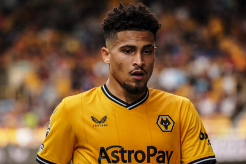 Liverpool face Man United battle for Premier League midfielder