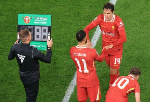 Arne Slot Surprised by Chiesa’s Fitness After First Start for Liverpool