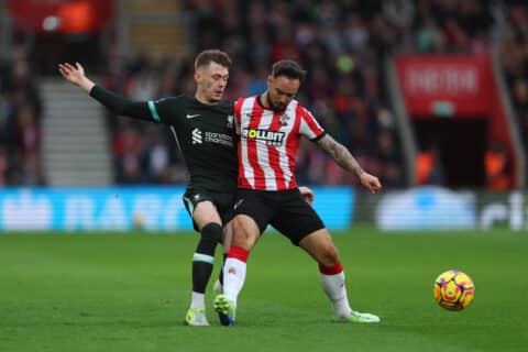 Slot hails 'outstanding' defender against Villa