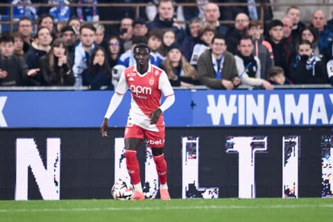 Journalist: Liverpool face Chelsea battle for €75m midfielder