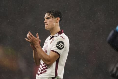 Fabrizio Romano: Transfer Blow for Liverpool as Midfielder Extends Contract