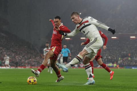 Liverpool’s Title Charge Stalls with 2-2 Draw Against Manchester United