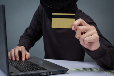 How to Avoid Online Casino Scams: Red Flags & Legal Protections