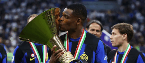 Report: Liverpool still have interest in €25m defender