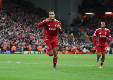 Iconic defender makes huge Virgil van Dijk claim
