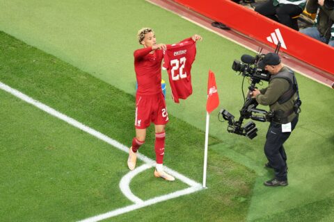 The Weight of the Shirt: Inside the Anfield Pressure Cooker This Season