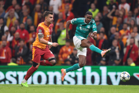 Liverpool sent Alexander Isak fitness warning - "It could take three months"