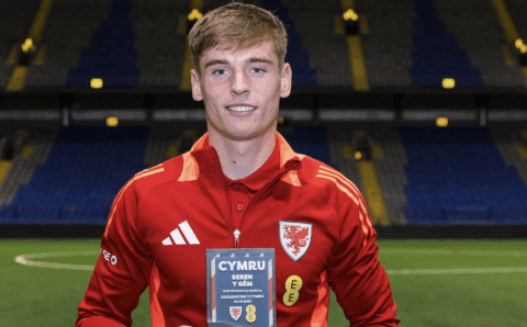 Report: Liverpool considering move to sign 19-year-old defender