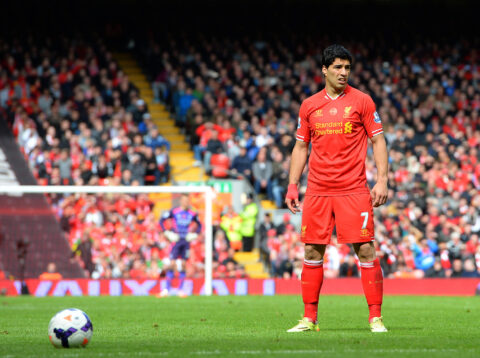 Former midfielder heaps praise on 'unbelievable' Liverpool legend