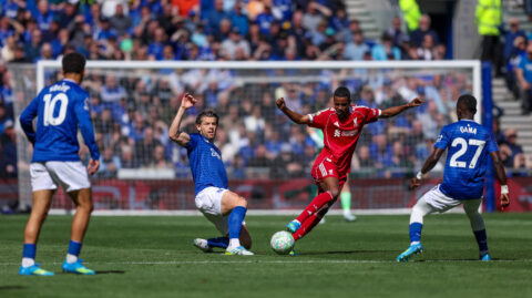 Liverpool legend claims price tag won't bother star attacker despite slow start