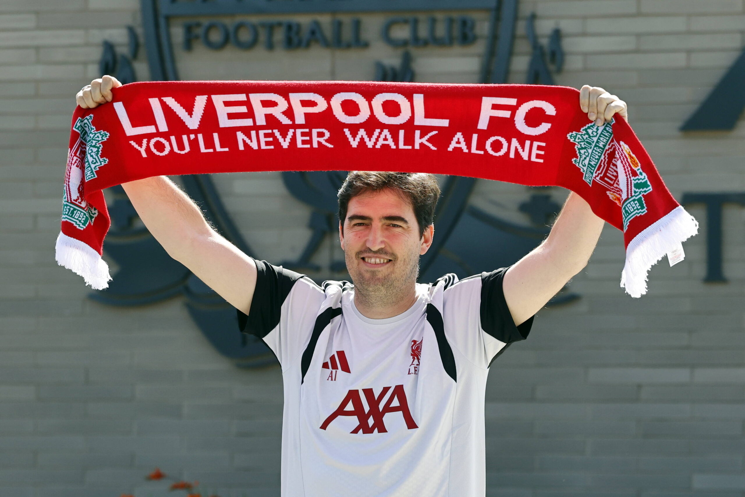 Andoni Iraola reveals the truth behind his contract at Liverpool