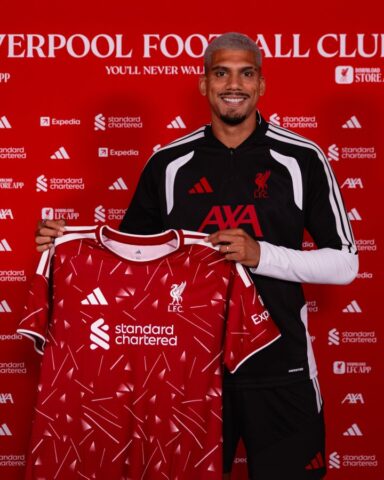 Liverpool confirm the shirt number for Ronald Araujo