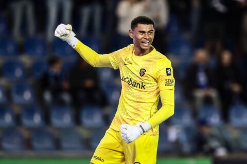 Liverpool agree huge future €35m move for goalkeeper wonderkid